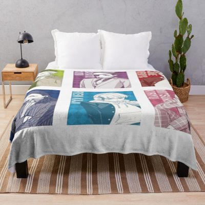 Windbreaker Essential Throw Blanket